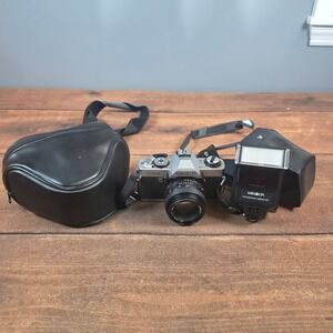 Minolta XG-A SLR Film Camera MD 50mm 1:1.7 Lens Silver Good Vintage Bundle